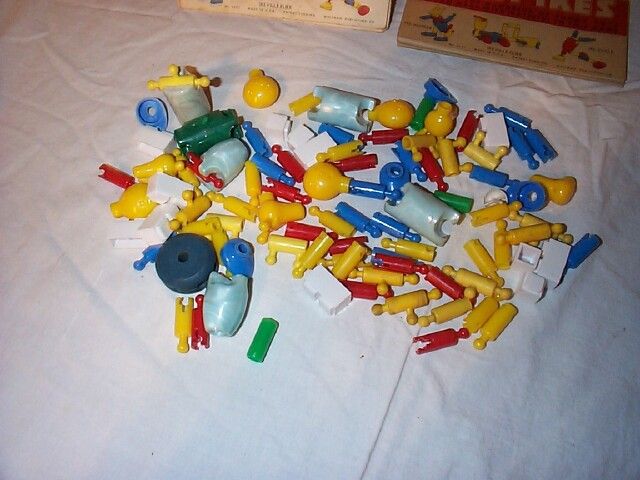 Vintage 1950s Krazy Ikes No.5631 Plastic Game USA Play Set  