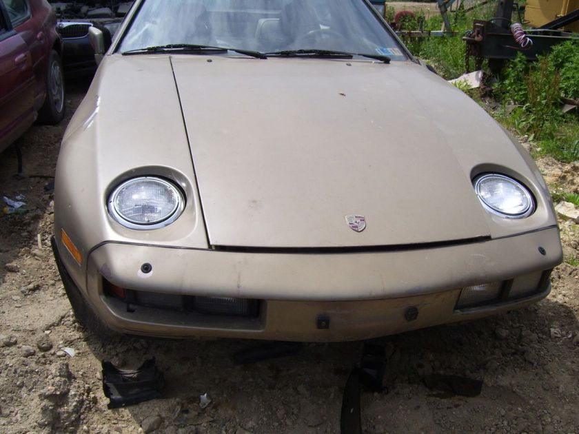 1984 PORSCHE 928 PARTS CAR SALVAGE  