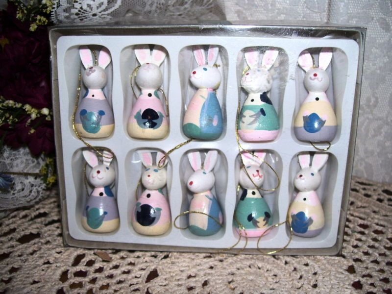 EASTER BUNNY WOOD ORNAMENTS 10 PC MIB  