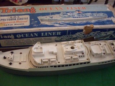 TRIANG CLOCKWORK MODEL OCEAN LINER RMS PRETORIA CASTLE BOXED  