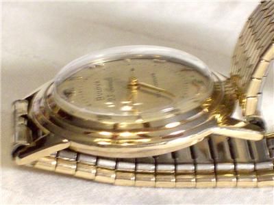 VINTAGE MENS BULOVA 23 JEWEL SELF WINDING WATCH IN ORIGINAL CASE 