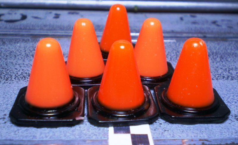 DELUXE TRAFFIC CONES COURSE MARKERS for Mini Z Racing  