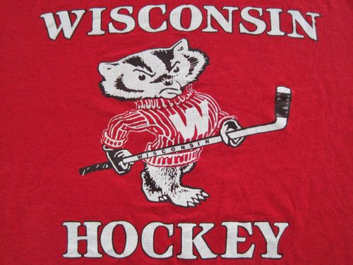 SUPER RARE 80s vtg WISCONSIN BADGERS HOCKEY T SHIRT  