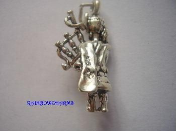 STERLING SILVER CHARM PENDANT~3D SCOTTISH BAGPIPER  