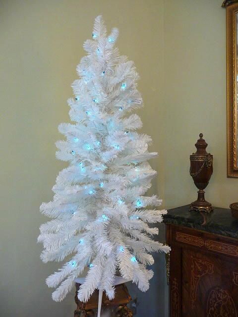 prior to shipping this christmas tree exclusive to romanov gifts