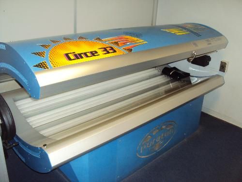 PureTan Circe 33 Lamps professional Tanning Bed  