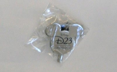 DISNEY D23 EXPO AUCTION PIN LE PADDLE PROGRAM CATALOG  