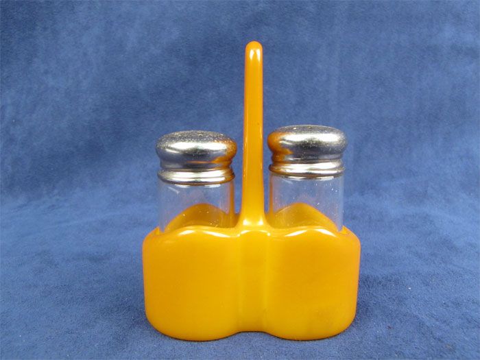 Vintage Set Retro Bakelite Salt & Pepper Shaker Caddy  