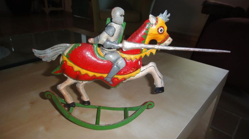 VTG OIL POLYCHROME PAINTED METAL / TIN TOY KNIGHT IN BODY ARMOR ON HIS 