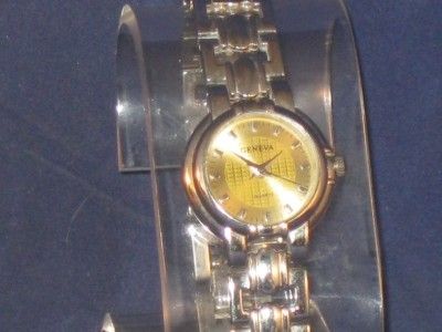 LADIES SILVERTONE GENEVA QUARTZ WATCH GOLDTONE FACE CASUAL DRESS 