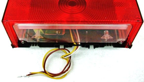 TWO PETERSN LH & RH SUBMERSIBLE BOAT TRAILER TAILLIGHTS STOP/TURN/TAIL 