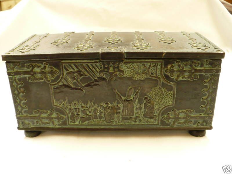 H2  VINTAGE IRON ART BOX COPENHAGEN DENMARK  