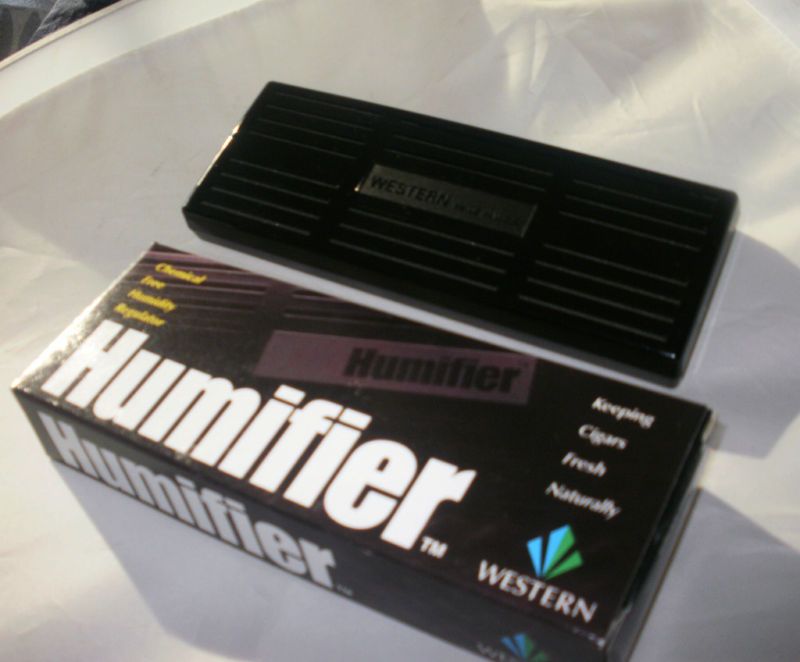 Western Humidor Chemical Free Humifier Up to 200 Cigars  