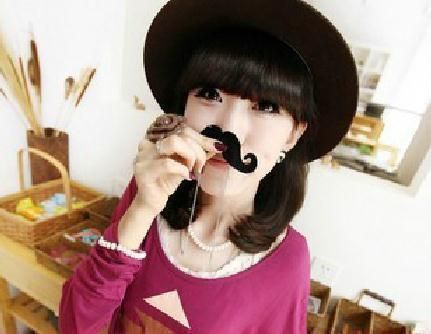 Fashion Apandi Mustache Alloy Vintage Pendant Necklace Sweater Chain 