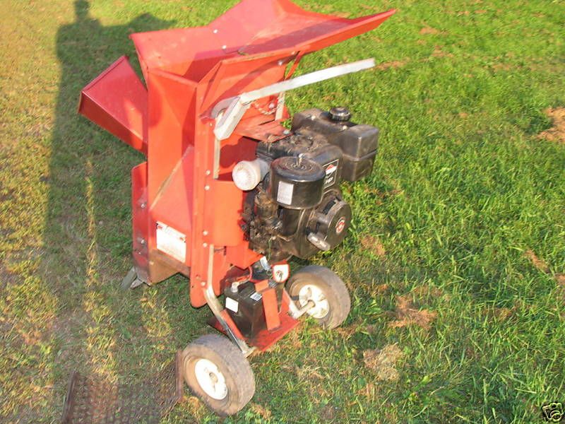 SUPER TOMAHAWK TROY BILT 8HP CHIPPER SHREDDER  