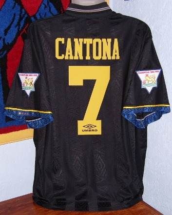 MANCHESTER UNITED UMBREO 1994 CANTONA KUNG FU SOCCER JERSEY  