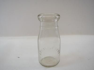 Vintage Haleakala Makawao Dairy Clear Glass Milk Bottle Half Pint 7544 