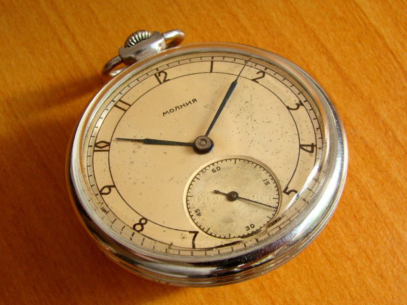 MOLNIJA Soviet Russian POCKET WATCH 1949 2MChZ RARE  